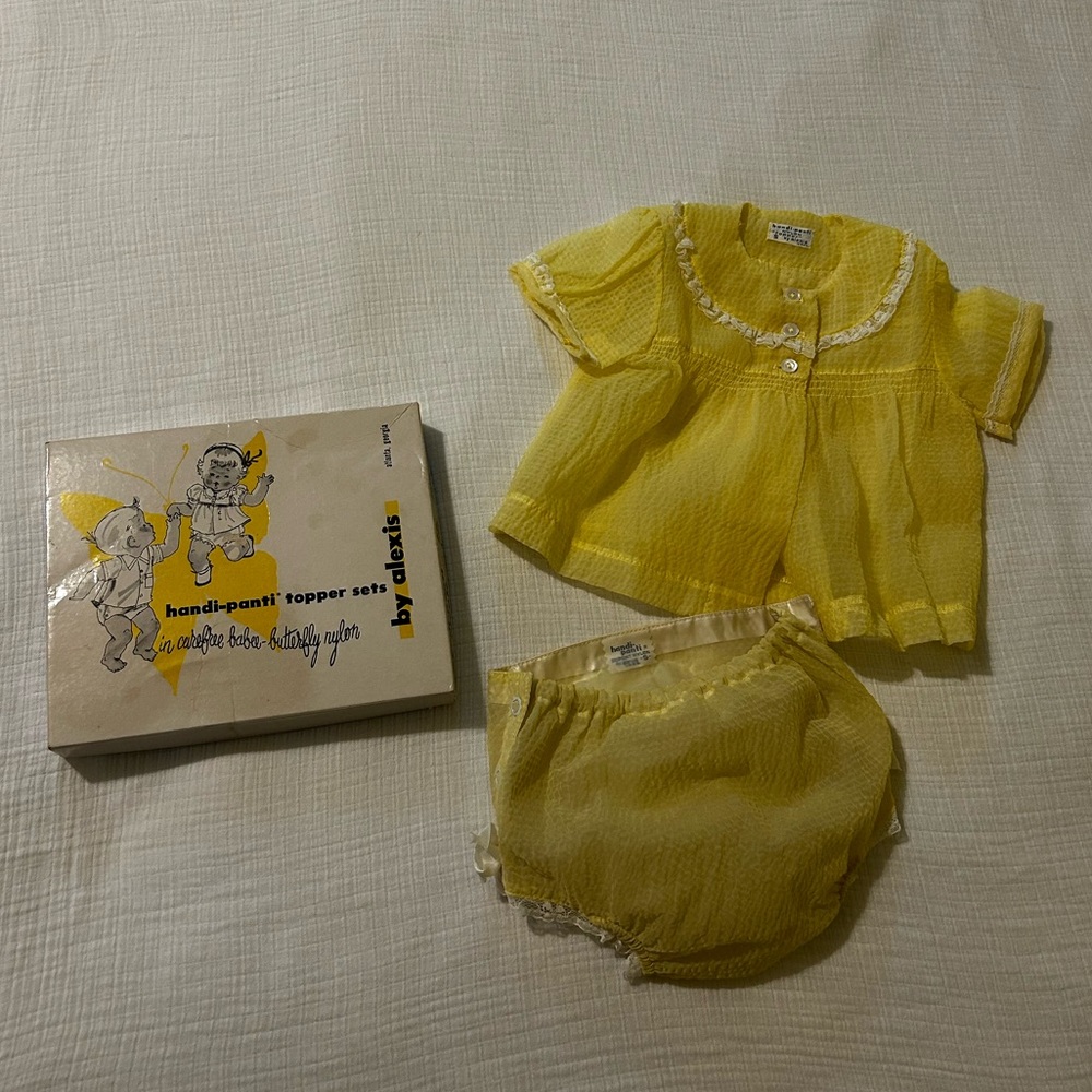 Vintage 1950s handi-panti by Alexis topper in original box